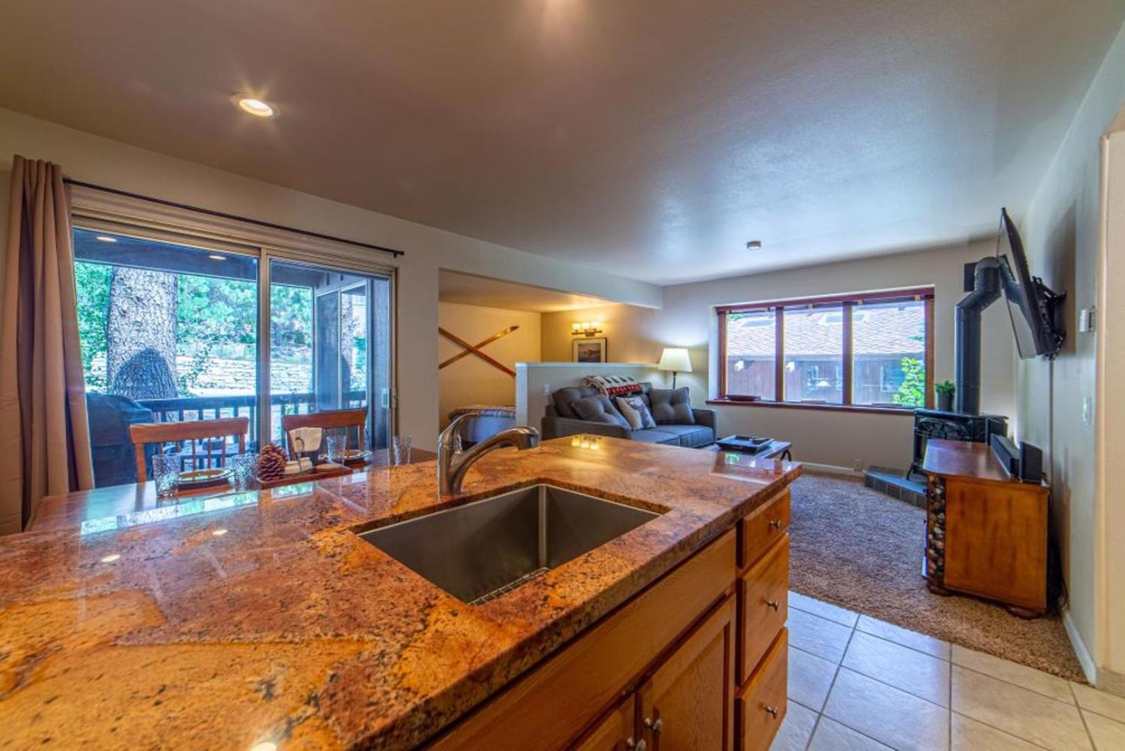 #421 - Pet-friendly Steps From Gondola & Village Shops Appartamento *